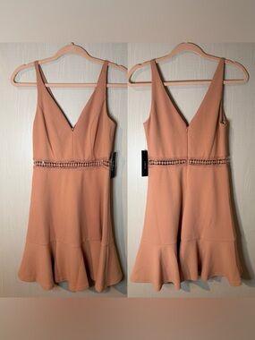 NWT Lulu’s Peachy Crochet Cut Out V Neck Flounce Mini Dress Small